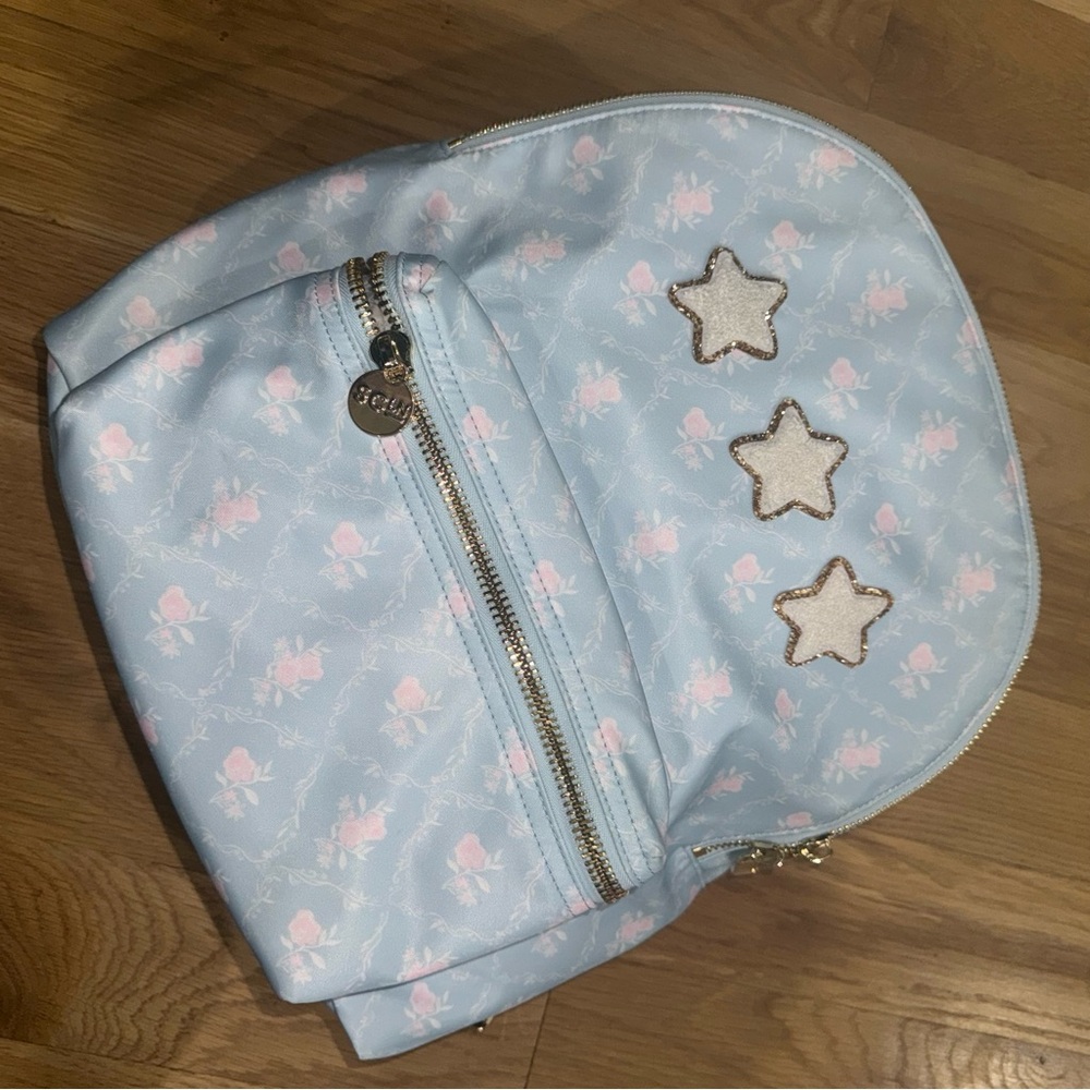 NWOT Stoney clover high tea blue floral backpack
